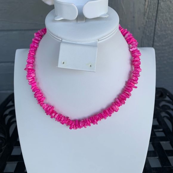 Hot Pink Necklace!  16",  Adorable, and ready for Summer! - Picture 6 of 6
